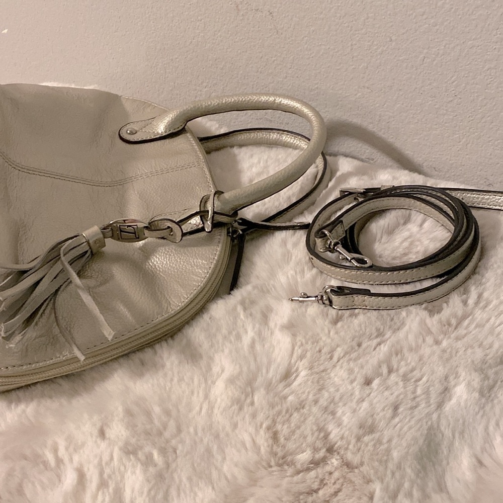 Tignanello Leather Dome Champagne Bag Like New - Picture 8 of 8
